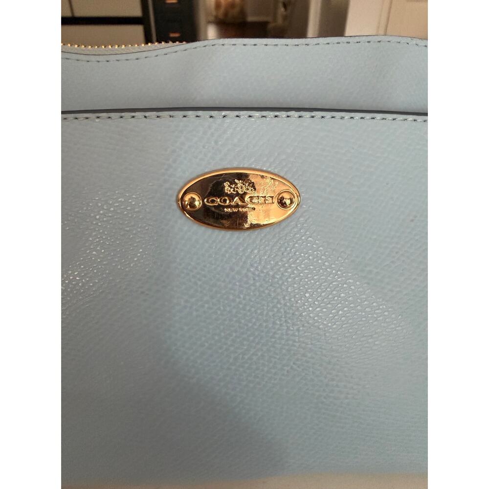 NWOT Coach East-West Pop Crossbody bag pebbled leather pale blue preppy chic - Picture 9 of 11